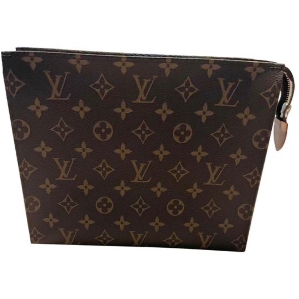 Authentic ✨Louis Vuitton Toiletry 26 with samorga insert. Brand new in dustbag